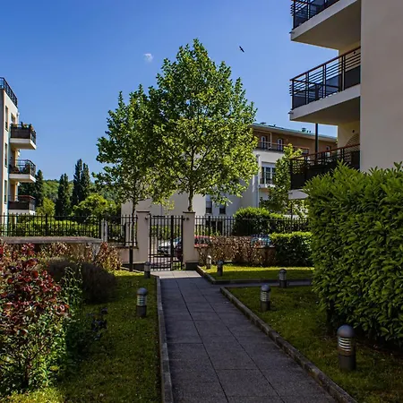 Centre & Berges Daire *